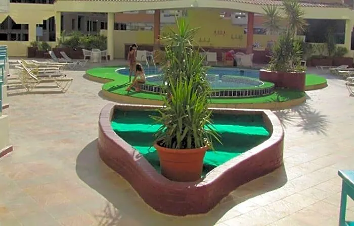 Szálloda Dexon Roma & Aqua Park